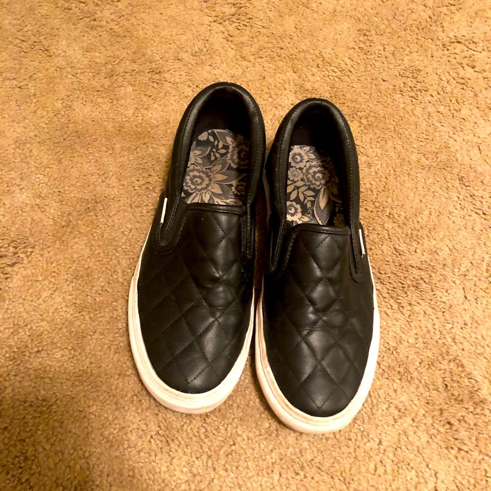 Vera Bradley Quilt Black Shoes